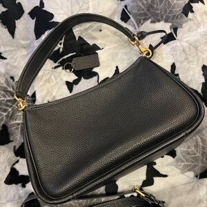 Coach Cary Pebble Leather